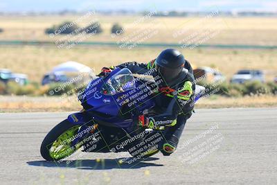 media/Oct-15-2023-TrackXperience (Sun) [[85198ff50b]]/Group 2/session 4 turn 3/